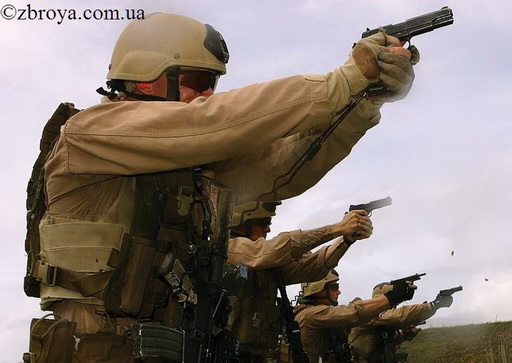 > <p>Родившийся 19 июля 1814 года в городе Хардфорт штат Коннектикут в богатой семье, Самюэль решил пробиться в жизни без поддержки семьи. И уже в 1836 году делает прорыв в оружейном бизнесе Америки — выпускает