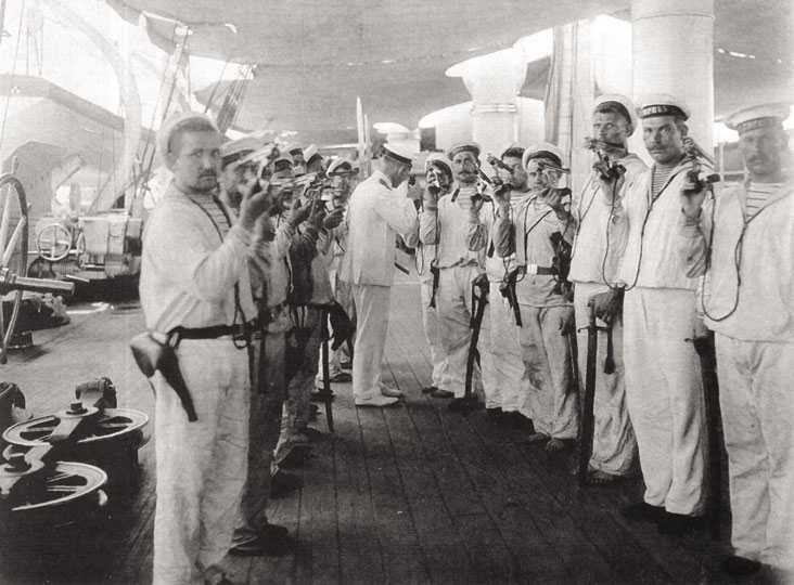 > <p>Но и в этих условиях союзники практически не добились ничего — русские укрепления, созданные гениальнейшим русским фортификатором генерал-адъютантом Э.И.Тотлебеном, так и не были взяты войсками союзников. Они были оставлены войсками по приказу высшего командования.</p><p> Итогом этой войны стало убеждение русского руководства во главе с Императором Александром ІІ, что самыми верными союзниками России